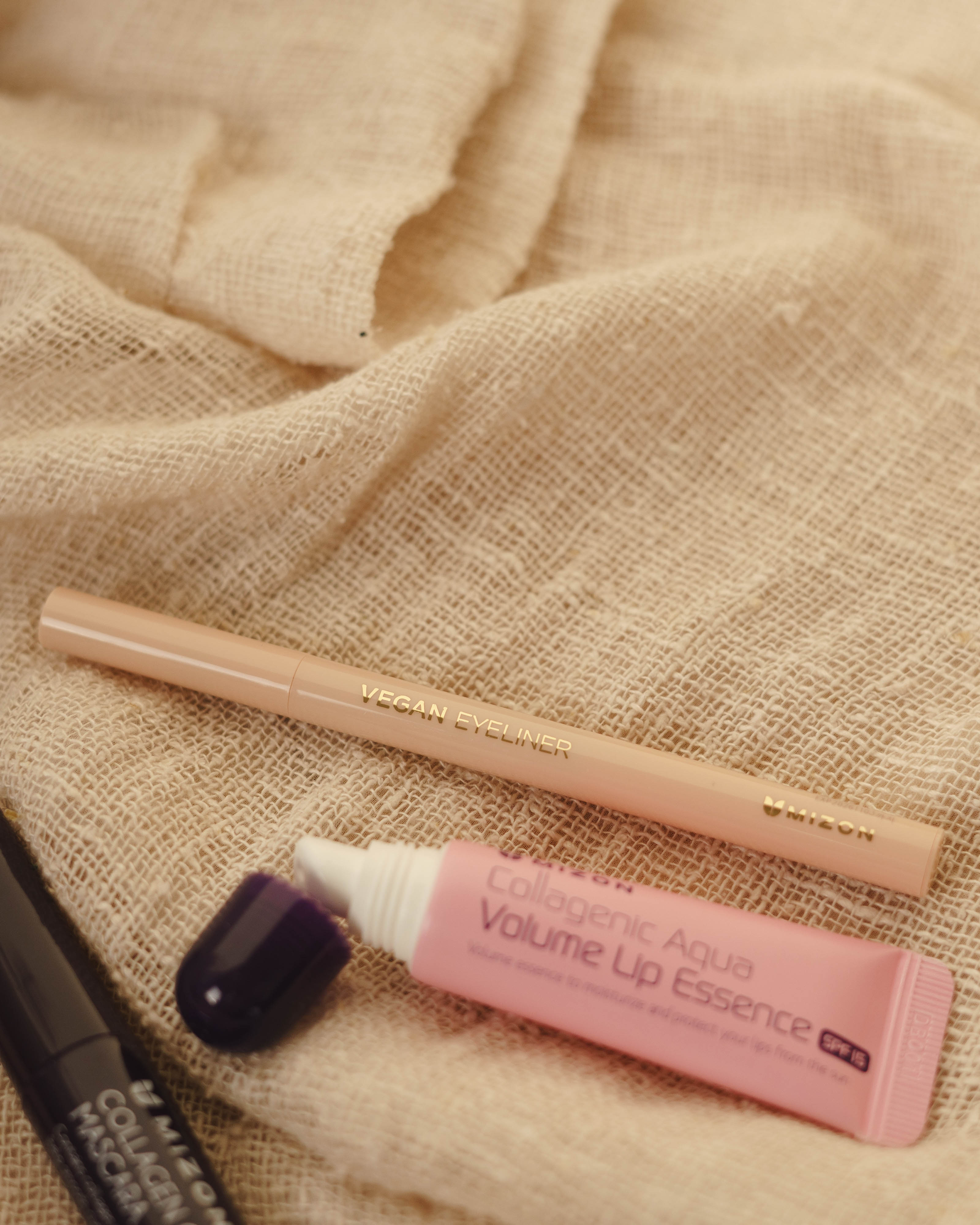 KOREAN MAKE-UP